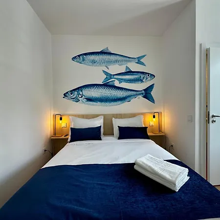 Bookstay Sto António *