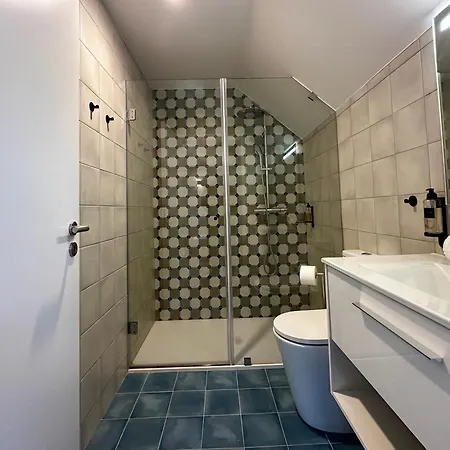Hotel Bookstay Sto António *